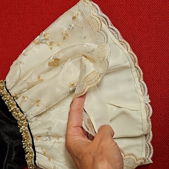 2 pc. American Girls matching dress for child and doll EUC - Picture 15 of 15